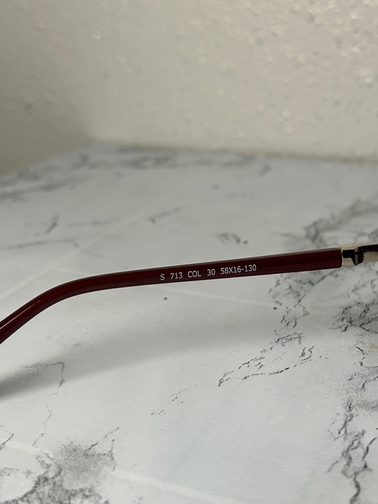 Stylish Burgundy Oversized Sunglasses with Brown Lenses